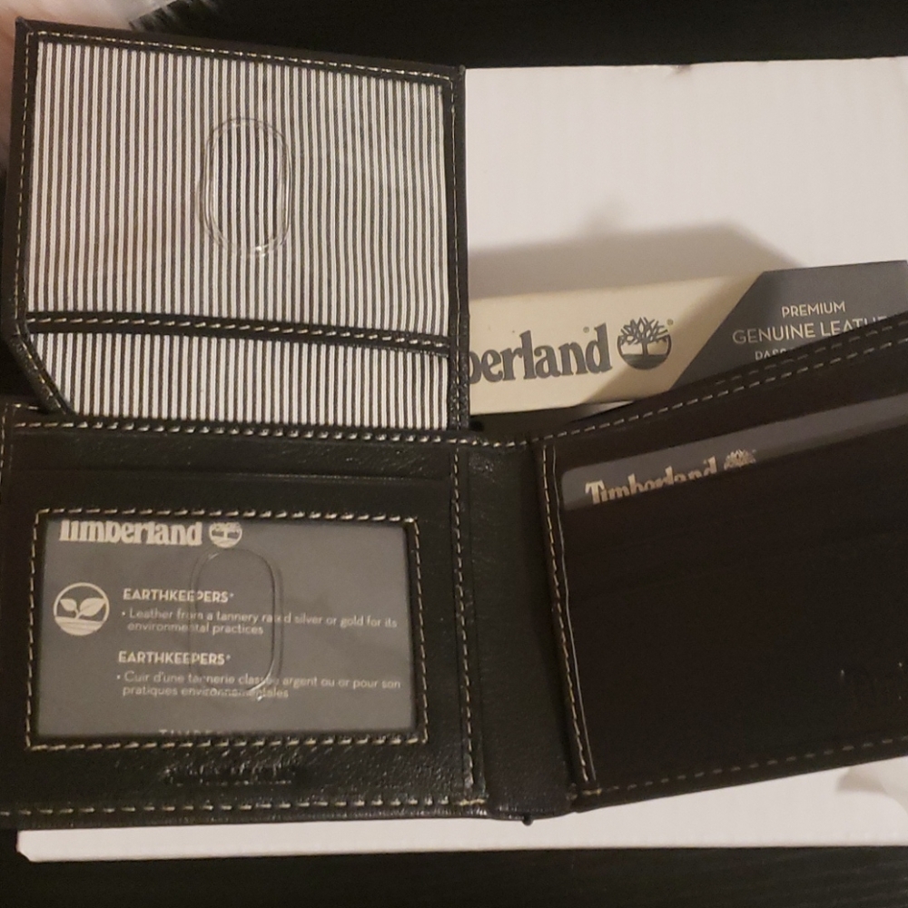 Wallet - Picture 2 of 3